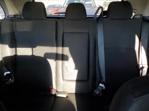 ✅ 2015 Mitsubishi Outlander ES • VIN: 4A4AR3AW4FE029021 • Лот: 91283665. Опубликован ранее на Copart с пробегом 128 589 миль. Бесплатный доступ к архиву аукционных продаж из США и подробный отчёт об истории автомобиля на DreamBid. Изображение 10.