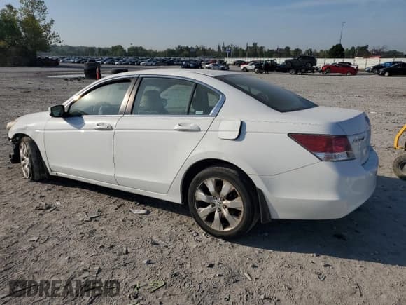 ✅ 2008 Honda Accord EX • VIN: 1HGCP26708A041745 • Лот: 71004205. Опубликован ранее на Copart с пробегом Не указан. Бесплатный доступ к архиву аукционных продаж из США и подробный отчёт об истории автомобиля на DreamBid. Изображение 2.