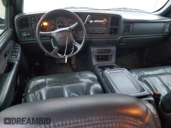 ✅ 2002 GMC Sierra 2500HD SLE • VIN: 1GTHK23U72F160531 • Lot: 87230754. Wystawiony na Copart z przebiegiem 214 658 mil. Bezpłatny archiwum sprzedaży aukcyjnych z USA i szczegółowy raport historii pojazdu na DreamBid. Zdjęcie 8.