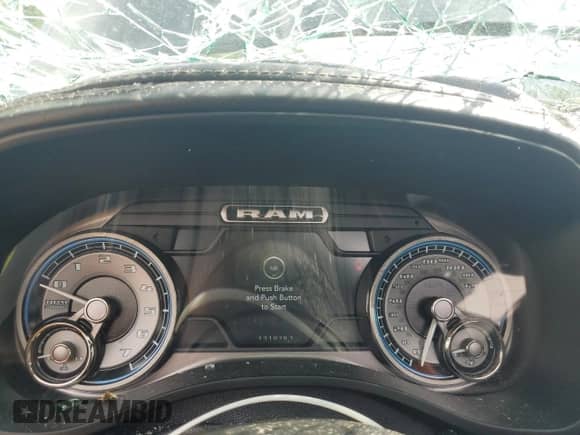 2019 Ram 1500 Limited z VIN 1C6SRFPT1KN553836, wystawiony jako Copart lot #64444235 z przebiegiem 131 978 mil mil oraz Szkoda całkowita • Salvage title. Historia ofert i sprzedaży dostępna na DreamBid. Obrazek 9.