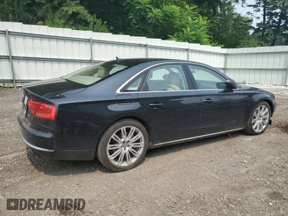 ✅ 2013 Audi A8 3.0L • VIN: WAUAGAFD7DN003466 • Lot: 67362875. Wystawiony na Copart z przebiegiem 108 628 mil. Bezpłatny archiwum sprzedaży aukcyjnych z USA i szczegółowy raport historii pojazdu na DreamBid. Zdjęcie 3.