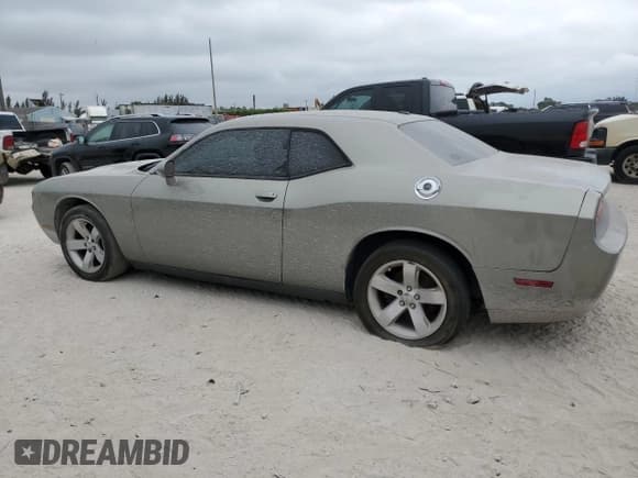✅ 2011 Dodge Challenger • VIN: 2B3CJ4DG4BH565781 • Lot: 46193255. Wystawiony na Copart z przebiegiem 170 436 mil. Bezpłatny archiwum sprzedaży aukcyjnych z USA i szczegółowy raport historii pojazdu na DreamBid. Zdjęcie 2.