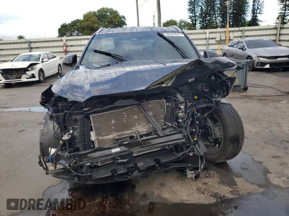 2024 Hyundai Palisade SEL z VIN KM8R44GE8RU773644, wystawiony jako Copart lot #90564845 z przebiegiem 16 827 mil mil oraz Nie do naprawy • Non repairable. Historia ofert i sprzedaży dostępna na DreamBid. Obrazek 5.