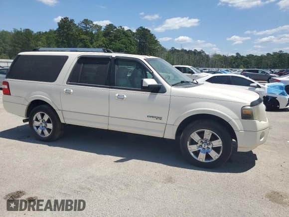 ✅ 2008 Ford Expedition Max Limited • VIN: 1FMFK19578LA70755 • Lot: 54750095. Listed on Copart with 169,916 mi. Free auction sales archive from the USA and detailed vehicle history report at DreamBid. Image 4.