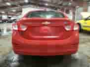 2017 Chevrolet Cruze LT z VIN 1G1BG5SE0H7255849, wystawiony jako Copart lot #84495614 z przebiegiem 109 700 mil mil oraz Czysty tytuł • Clean title. Historia ofert i sprzedaży dostępna na DreamBid. Obrazek 6.