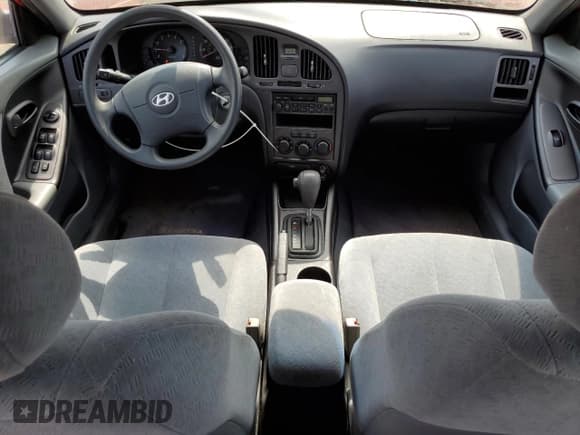 ✅ 2004 Hyundai Elantra GLS • VIN: KMHDN46DX4U833948 • Lot: 88258255. Wystawiony na Copart z przebiegiem 36 393 mil. Bezpłatny archiwum sprzedaży aukcyjnych z USA i szczegółowy raport historii pojazdu na DreamBid. Zdjęcie 8.