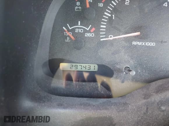 ✅ 1997 Dodge Dakota • VIN: 1B7GL23Y6VS207961 • Lot: 43703708. Wystawiony na IAAI z przebiegiem 297 431 mil. Bezpłatny archiwum sprzedaży aukcyjnych z USA i szczegółowy raport historii pojazdu na DreamBid. Zdjęcie 7.