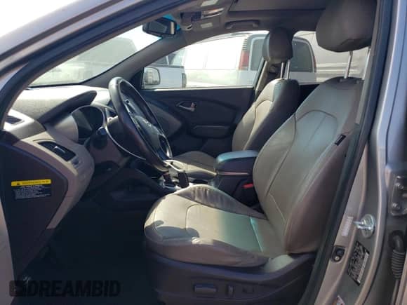 2015 Hyundai Tucson SE z VIN KM8JU3AG7FU098981, wystawiony jako Copart lot #71804224 z przebiegiem 179 496 mil mil oraz Czysty tytuł • Clean title. Historia ofert i sprzedaży dostępna na DreamBid. Obrazek 7.