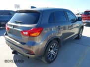 ✅ 2018 Mitsubishi Outlander ES • VIN: JA4AP3AU0JU022345 • Lot: 43436118. Listed on IAAI with 121,596 mi. Free auction sales archive from the USA and detailed vehicle history report at DreamBid. Image 4.