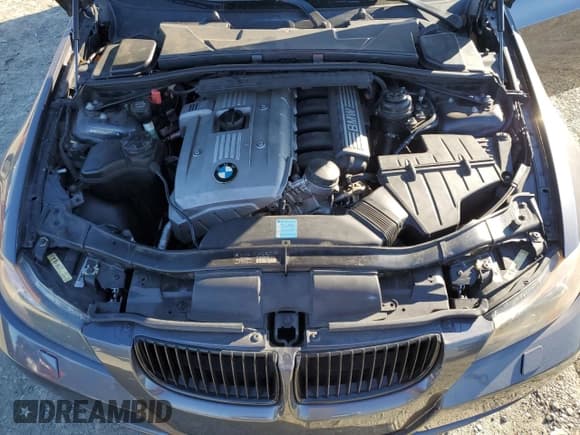 ✅ 2006 BMW 3 Series 330i • VIN: WBAVB33506PS11771 • Lot: 82655785. Listed on Copart with 141,572 mi. Free auction sales archive from the USA and detailed vehicle history report at DreamBid. Image 11.