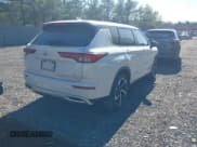 ✅ 2023 Mitsubishi Outlander SE • VIN: JA4J4UA85PZ032799 • Lot: 41682968. Listed on IAAI with 33,960 mi. Free auction sales archive from the USA and detailed vehicle history report at DreamBid. Image 4.