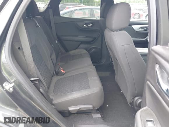 ✅ 2020 Chevrolet Blazer LT • VIN: 3GNKBHRS6LS629000 • Lot: 42481181. Listed on IAAI with 190,556 mi. Free auction sales archive from the USA and detailed vehicle history report at DreamBid. Image 8.