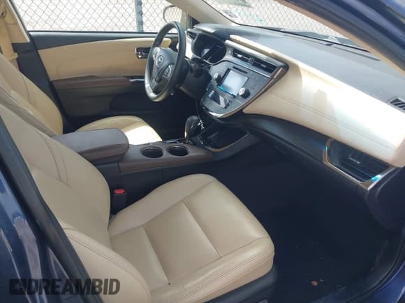 ✅ 2018 Toyota Avalon Hybrid XLE Plus • VIN: 4T1BD1EB6JU059993 • Lot: 41794920. Wystawiony na IAAI z przebiegiem 103 897 mil. Bezpłatny archiwum sprzedaży aukcyjnych z USA i szczegółowy raport historii pojazdu na DreamBid. Zdjęcie 5.