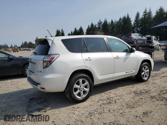 ✅ 2014 Toyota RAV4 • VIN: 2T3YL4DV4EW003493 • Lot: 67291875. Listed on Copart with 114,231 mi. Free auction sales archive from the USA and detailed vehicle history report at DreamBid. Image 3.