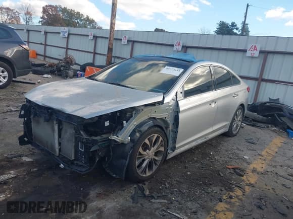 ✅ 2015 Hyundai Sonata Limited • VIN: 5NPE34AB2FH151745 • Лот: 40773654. Опубликован ранее на IAAI с пробегом 119 339 миль. Бесплатный доступ к архиву аукционных продаж из США и подробный отчёт об истории автомобиля на DreamBid. Изображение 18.