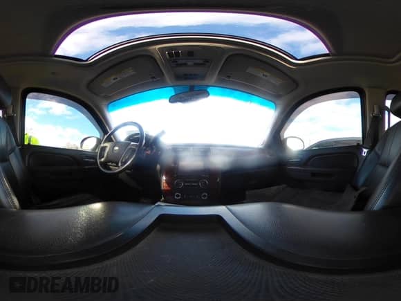 2014 Chevrolet Suburban LT с VIN 1GNSKJE71ER232700, выставлен на аукционе IAAI как лот 40812602 с пробегом 245 852 миль миль и . История ставок и продаж доступна на DreamBid. Изображение 18.