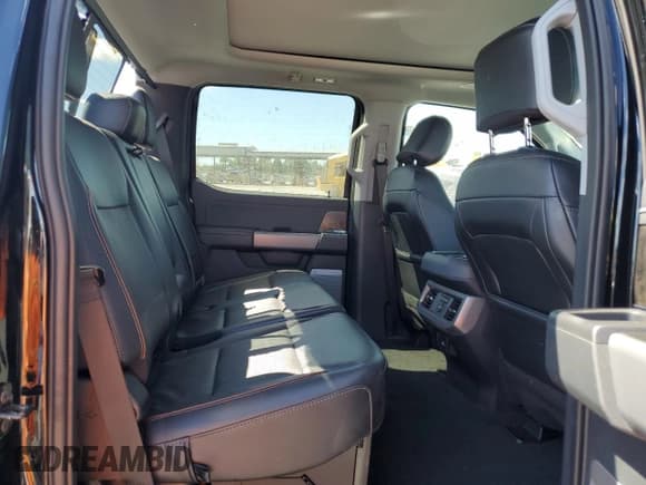 ✅ 2024 Ford F-250 Lariat • VIN: 1FT8W2BT2REE80370 • Lot: 86681715. Listed on Copart with 5,016 mi. Free auction sales archive from the USA and detailed vehicle history report at DreamBid. Image 10.