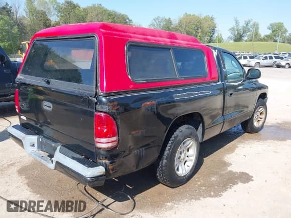 ✅ 2001 Dodge Dakota • VIN: 1B7FL26X71S298506 • Lot: 42078981. Wystawiony na IAAI z przebiegiem 193 818 mil. Bezpłatny archiwum sprzedaży aukcyjnych z USA i szczegółowy raport historii pojazdu na DreamBid. Zdjęcie 4.
