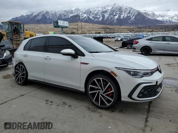 ✅ 2024 Volkswagen Golf GTI Autobahn • VIN: WVWVA7CD2RW222124 • Лот: 47599875. Опубликован ранее на Copart с пробегом 5 364 миль. Бесплатный доступ к архиву аукционных продаж из США и подробный отчёт об истории автомобиля на DreamBid. Изображение 4.