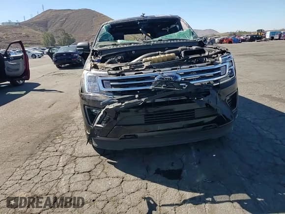 ✅ 2020 Ford Expedition XLT • VIN: 1FMJU1JT7LEA71755 • Lot: 82778705. Listed on Copart with 84,144 mi. Free auction sales archive from the USA and detailed vehicle history report at DreamBid. Image 14.