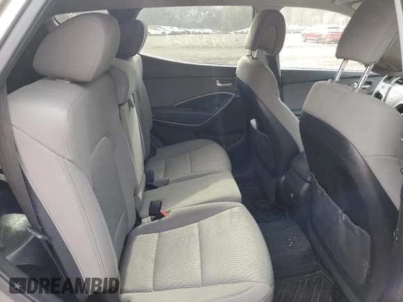 ✅ 2017 Hyundai Santa Fe 2.4L • VIN: 5NMZTDLB8HH018714 • Lot: 39317163. Listed on Copart with 121,500 mi. Free auction sales archive from the USA and detailed vehicle history report at DreamBid. Image 11.