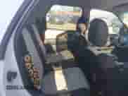 2006 Mercury Mariner Luxury z VIN 4M2YU571X6DJ04235, wystawiony jako IAAI lot #41631062 z przebiegiem 290 925 mil mil oraz . Historia ofert i sprzedaży dostępna na DreamBid. Obrazek 8.