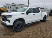 ✅ 2024 Chevrolet Silverado 1500 LT Trail Boss • VIN: 3GCUDFED0RG340195 • Lot: 57329115. Wystawiony na Copart z przebiegiem 6 440 mil. Bezpłatny archiwum sprzedaży aukcyjnych z USA i szczegółowy raport historii pojazdu na DreamBid. Zdjęcie 1.