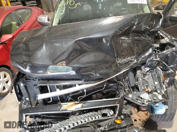 ✅ 2013 Chevrolet Suburban LTZ • VIN: 1GNSKKE7XDR105805 • Lot: 70019724. Wystawiony na Copart z przebiegiem Nie podano. Bezpłatny archiwum sprzedaży aukcyjnych z USA i szczegółowy raport historii pojazdu na DreamBid. Zdjęcie 12.