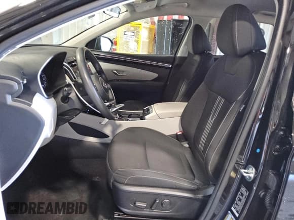 ✅ 2024 Hyundai Tucson SEL • VIN: 5NMJBCDE6RH347142 • Lot: 81225424. Wystawiony na Copart z przebiegiem 36 479 mil. Bezpłatny archiwum sprzedaży aukcyjnych z USA i szczegółowy raport historii pojazdu na DreamBid. Zdjęcie 7.