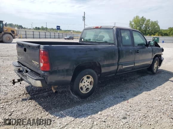 ✅ 2003 Chevrolet Silverado 1500 LS • VIN: 2GCEC19T631202351 • Лот: 66926624. Опубликован ранее на Copart с пробегом 192 866 миль. Бесплатный доступ к архиву аукционных продаж из США и подробный отчёт об истории автомобиля на DreamBid. Изображение 3.