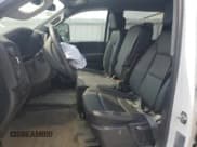 ✅ 2024 Chevrolet Silverado 2500HD Work Truck • VIN: 2GC4YLE79R1211734 • Lot: 57042885. Wystawiony na Copart z przebiegiem 28 576 mil. Bezpłatny archiwum sprzedaży aukcyjnych z USA i szczegółowy raport historii pojazdu na DreamBid. Zdjęcie 7.