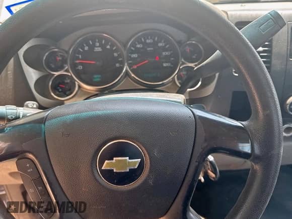 2011 Chevrolet Silverado 3500HD Work Truck с VIN 1GB3CZCG4BF211904, выставлен на аукционе Copart как лот 66187465 с пробегом 160 946 миль миль и Чистый • Clean title. История ставок и продаж доступна на DreamBid. Изображение 9.