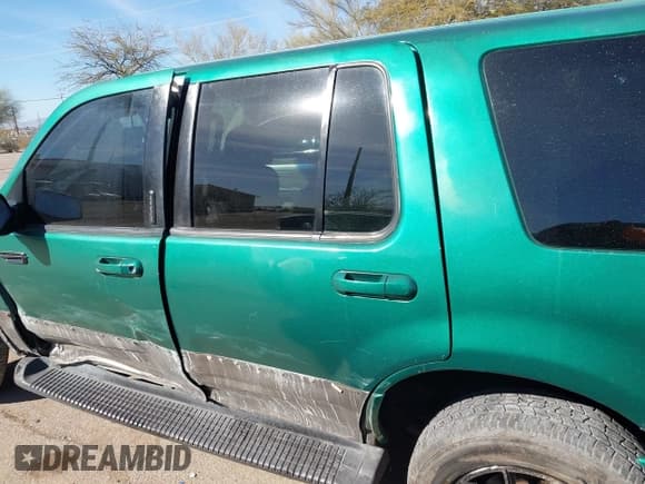 ✅ 2002 Mercury Mountaineer • VIN: 4M2ZU66E72UJ00345 • Lot: 41611323. Listed on IAAI with Not provided. Free auction sales archive from the USA and detailed vehicle history report at DreamBid. Image 13.