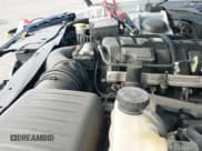 ✅ 2019 Dodge Charger Police • VIN: 2C3CDXKTXKH647834 • Lot: 43662312. Wystawiony na IAAI z przebiegiem 85 348 mil. Bezpłatny archiwum sprzedaży aukcyjnych z USA i szczegółowy raport historii pojazdu na DreamBid. Zdjęcie 18.