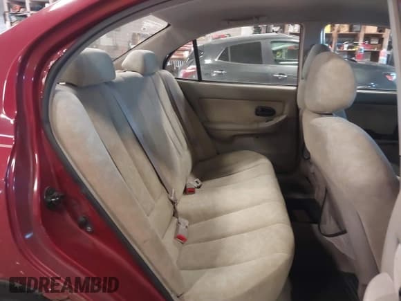 ✅ 2002 Hyundai Elantra GLS • VIN: KMHDN45D32U460878 • Lot: 41407001. Wystawiony na IAAI z przebiegiem 145 399 mil. Bezpłatny archiwum sprzedaży aukcyjnych z USA i szczegółowy raport historii pojazdu na DreamBid. Zdjęcie 8.