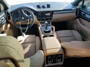 ✅ 2023 Porsche Cayenne • VIN: WP1BA2AYXPDA25852 • Lot: 71499735. Wystawiony na Copart z przebiegiem 27 128 mil. Bezpłatny archiwum sprzedaży aukcyjnych z USA i szczegółowy raport historii pojazdu na DreamBid. Zdjęcie 8.