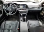 ✅ 2018 Hyundai Sonata Limited • VIN: 5NPE34AF4JH660831 • Lot: 43309553. Listed on Copart with 68,503 mi. Free auction sales archive from the USA and detailed vehicle history report at DreamBid. Image 8.