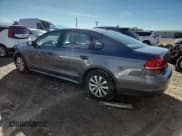 ✅ 2013 Volkswagen Passat S • VIN: 1VWAH7A39DC143352 • Lot: 87052135. Wystawiony na Copart z przebiegiem 119 667 mil. Bezpłatny archiwum sprzedaży aukcyjnych z USA i szczegółowy raport historii pojazdu na DreamBid. Zdjęcie 2.