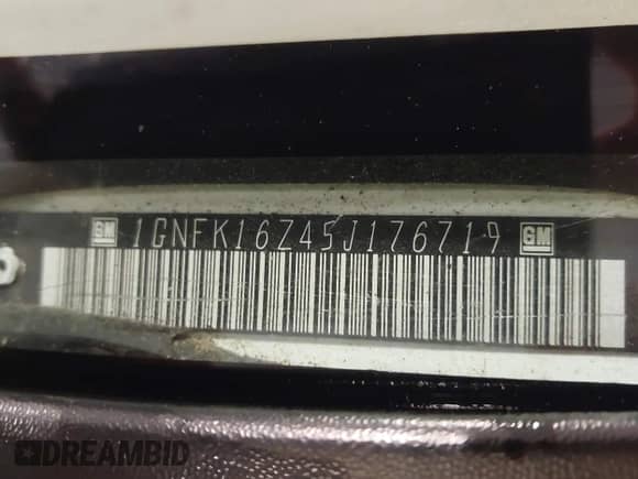 2005 Chevrolet Suburban LS z VIN 1GNFK16Z45J176719, wystawiony jako IAAI lot #42325067 z przebiegiem 199 884 mil mil oraz . Historia ofert i sprzedaży dostępna na DreamBid. Obrazek 9.