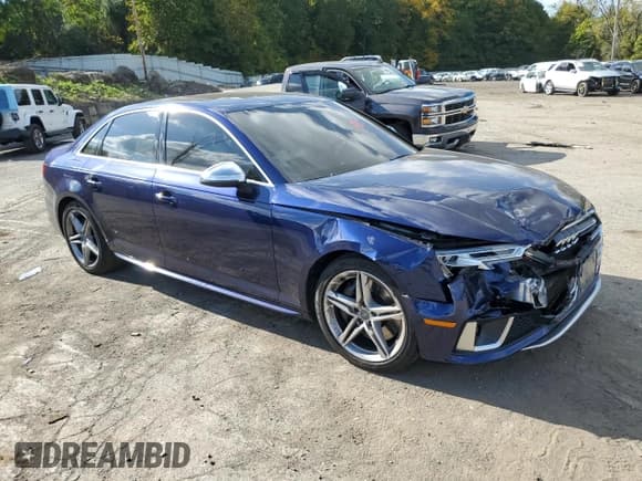 ✅ 2019 Audi S4 • VIN: WAUA4AF46KA097997 • Lot: 73131964. Wystawiony na Copart z przebiegiem 54 566 mil. Bezpłatny archiwum sprzedaży aukcyjnych z USA i szczegółowy raport historii pojazdu na DreamBid. Zdjęcie 4.