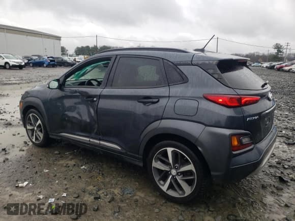 ✅ 2018 Hyundai Kona Limited • VIN: KM8K3CA57JU117477 • Лот: 49286844. Опубликован ранее на Copart с пробегом 43 182 миль. Бесплатный доступ к архиву аукционных продаж из США и подробный отчёт об истории автомобиля на DreamBid. Изображение 2.