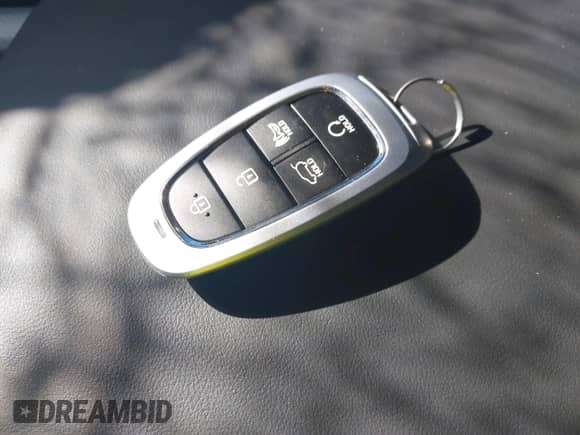 2025 Hyundai Palisade XRT z VIN KM8R34GE0SU945657, wystawiony jako IAAI lot #43298136 z przebiegiem 1 334 mil mil oraz . Historia ofert i sprzedaży dostępna na DreamBid. Obrazek 11.