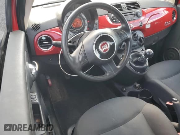✅ 2015 FIAT 500 Pop • VIN: 3C3CFFAR6FT537130 • Лот: 70058845. Опубликован ранее на Copart с пробегом 87 166 миль. Бесплатный доступ к архиву аукционных продаж из США и подробный отчёт об истории автомобиля на DreamBid. Изображение 8.