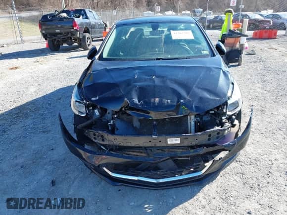 2017 Chevrolet Cruze LS с VIN 1G1BB5SMXH7177019, выставлен на аукционе IAAI как лот 41762702 с пробегом 128 532 миль миль и . История ставок и продаж доступна на DreamBid. Изображение 6.