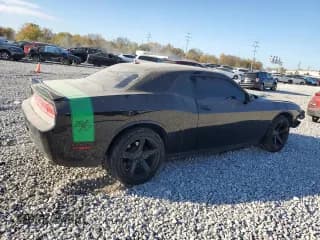 ✅ 2011 Dodge Challenger R/T • VIN: 2B3CJ5DT8BH604715 • Lot: 77253944. Wystawiony na Copart z przebiegiem 130 207 mil. Bezpłatny archiwum sprzedaży aukcyjnych z USA i szczegółowy raport historii pojazdu na DreamBid. Zdjęcie 3.