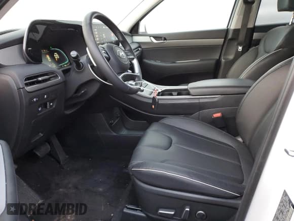 ✅ 2024 Hyundai Palisade SEL • VIN: KM8R24GE9RU784464 • Лот: 86664444. Опубликован ранее на Copart с пробегом 14 219 миль. Бесплатный доступ к архиву аукционных продаж из США и подробный отчёт об истории автомобиля на DreamBid. Изображение 7.