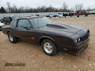 ✅ 1985 Chevrolet Monte Carlo Sport SS • VIN: 1G1GZ37G2FR216146 • Лот: 44599075. Опубликован ранее на Copart с пробегом 98 095 миль. Бесплатный доступ к архиву аукционных продаж из США и подробный отчёт об истории автомобиля на DreamBid. Изображение 4.