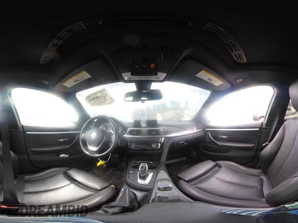 ✅ 2018 BMW 4 Series 430i xDrive • VIN: WBA4J3C57JBG91928 • Lot: 42699996. Wystawiony na IAAI z przebiegiem 147 351 mil. Bezpłatny archiwum sprzedaży aukcyjnych z USA i szczegółowy raport historii pojazdu na DreamBid. Zdjęcie 19.