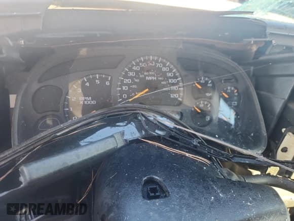 ✅ 2003 Chevrolet Silverado 1500 LS • VIN: 2GCEC19V031219826 • Lot: 91352585. Listed on Copart with Not provided. Free auction sales archive from the USA and detailed vehicle history report at DreamBid. Image 9.