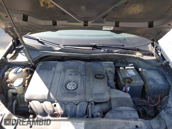 ✅ 2010 Volkswagen Jetta • VIN: 3VWKX8AJ3AM626468 • Lot: 42958384. Listed on IAAI with 293,447 mi. Free auction sales archive from the USA and detailed vehicle history report at DreamBid. Image 10.